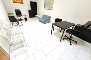 Locale Pronto per Rappresentanti,Agenti, Ecommerce