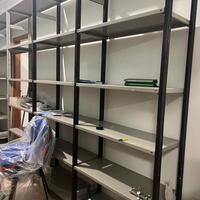 Scaffalatura ad incastro