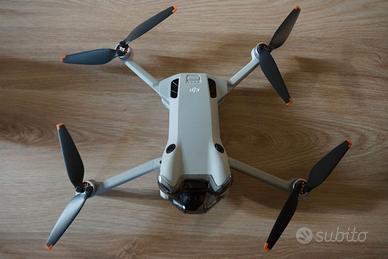 DJI Mini4 Pro Fly More Combo