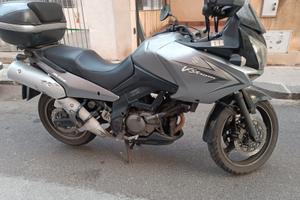 Suzuki V Strom DL 650 - 2010