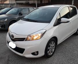 Toyota Yaris 1.3 5 porte Lounge