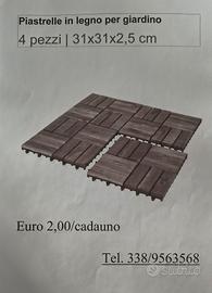 Piastrelle in legno per giardino