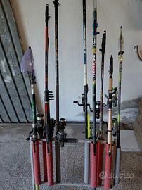 Lotto con oltre 20 canne da pesca