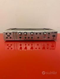 Behringer Mini Mon - monitor mixer switch