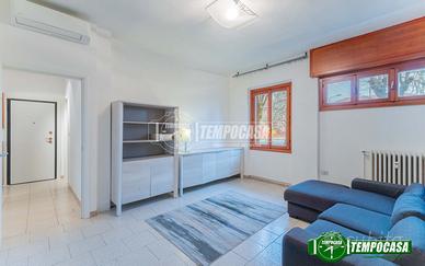 3 locali con cucina abitabile e cantina.