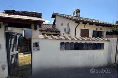 Porzione di casa a Roma (RM)