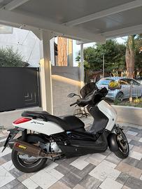 X MAX 125