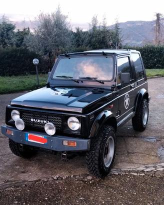 Suzuki Samurai sj413