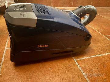 Miele aspirapolvere
