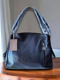 Borsa nuovissima in vera pelle nera