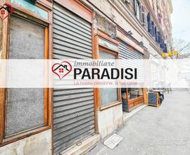 PARINI - locale commerciale con vetrate