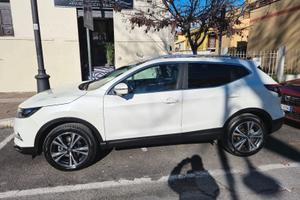 Nissan Qashqai 1.6 dCi 130 CV Xtronic N-Connecta 