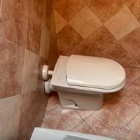 Coppia di sanitari dolomite completi di rubinetti