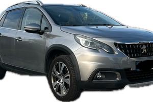 Peugeut 2008 BlueHDi 100 S&S Allure (2018)