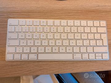 Apple Magic Keyboard Lightning
