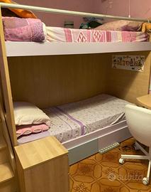 Letto a castello con passerella