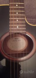 chitarra elettro acustica Yamaha