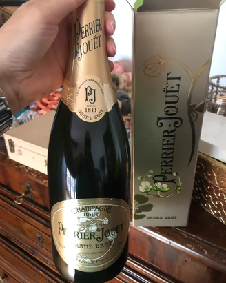 Champagne Perrier- Jouet della linea belle epoque