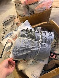 Stock abbigliamento Shein