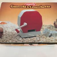 Macchina manuale Imperia per gnocchi e crocchette.