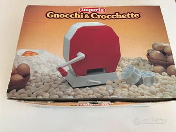Macchina manuale Imperia per gnocchi e crocchette.