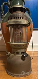 Lampada a petrolio vintage