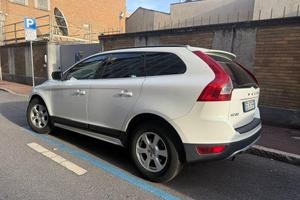 Volvo XC60 2.0 d3 Momentum Geartronic