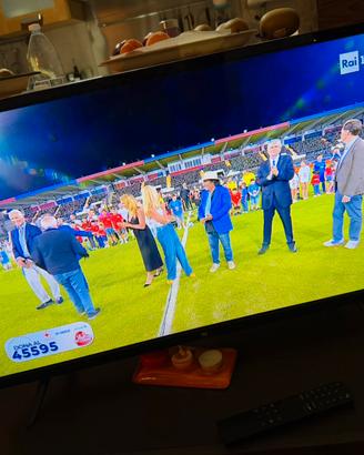Tv smart da 32 pollici