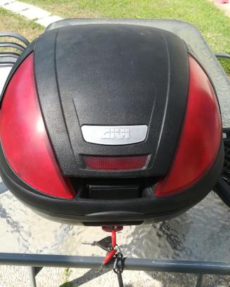 Bauletto giwi scooter o moto