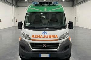 FIAT DUCATO AMBULANZA (APM)