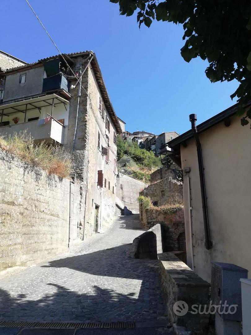 3 LOCALI A SAN VITO ROMANO - Vista 2