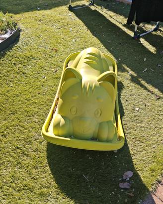 dondolo per giardino