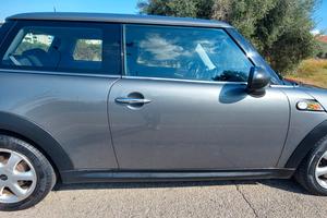 MINI COOPER MODELLO RAY 1,4 BENZINA X NEOPATENTATI