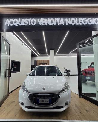 Peugeot 208 1.4 HDi 68 CV 5 porte Allure