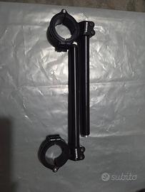 Semimanubri accossato Yamaha R1 dal 2015