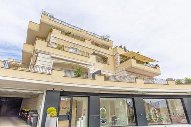 4 LOCALI A MONTEROTONDO