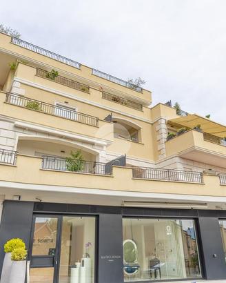 4 LOCALI A MONTEROTONDO