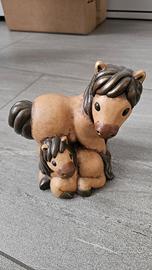 Mamma con puledro THUN