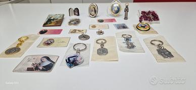 Rosario, santini  ed oggetti di S. Rita da Cascia 