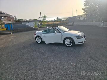 Audi TT Roadster Gpl ,Friz ,Dist ,Cint l,nuove, 