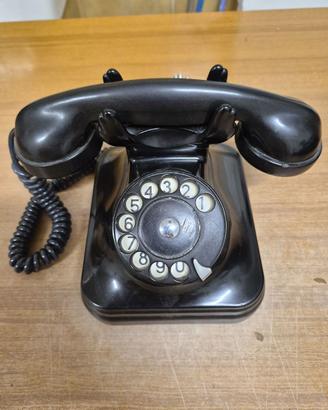Telefono vintage bachelite nera anni '50 / '60