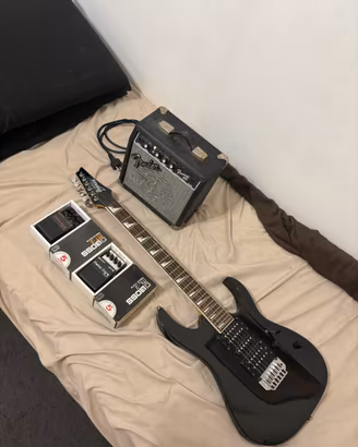 Chitarra IBANEZ GIO + amplificatore FENDER