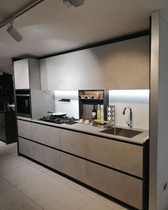 Cucina Snaidero Way cm. 300 finitura grigio pietra