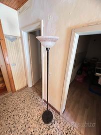 Lampada da terra per soggiorno
