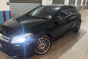 A 180 CDI Automatic Dark Night Edition (80 kw)