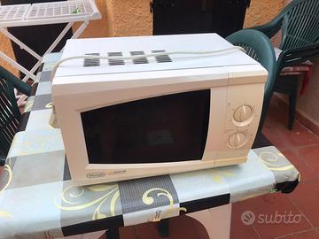 Microonde delonghi