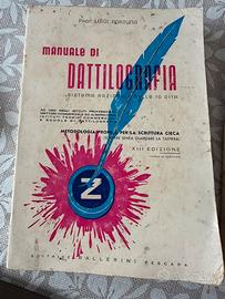 Libro manuale di dattilografia