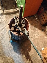 torchio manuale a vite per uva o frutta