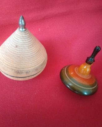 2 trottole vintage in legno