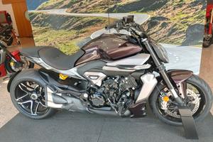 Ducati X Diavel V4